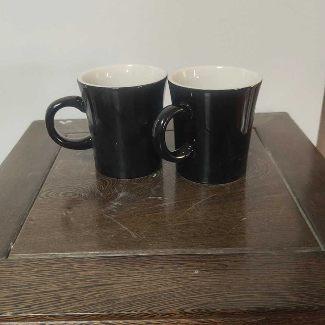 景德镇陶瓷黑杯一对