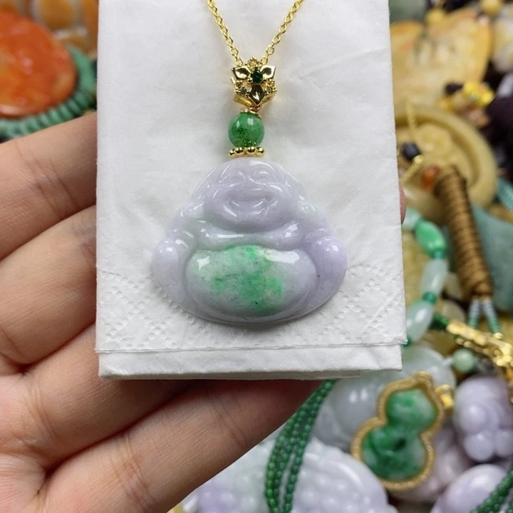 翡翠吊坠(赠链)未镶嵌