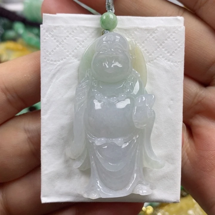 翡翠吊坠(赠链)未镶嵌
