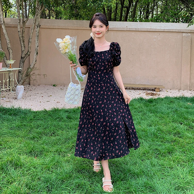 方领碎花连衣裙女2024年夏季新款今年流行时尚高腰显瘦气质仙女裙