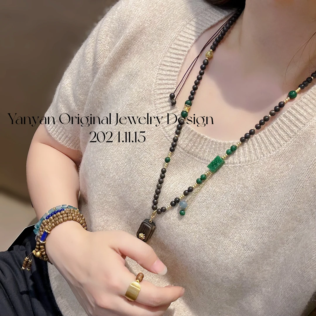 新中式复古老山檀香雕刻木牌挂坠显白气质毛衣链百搭项链