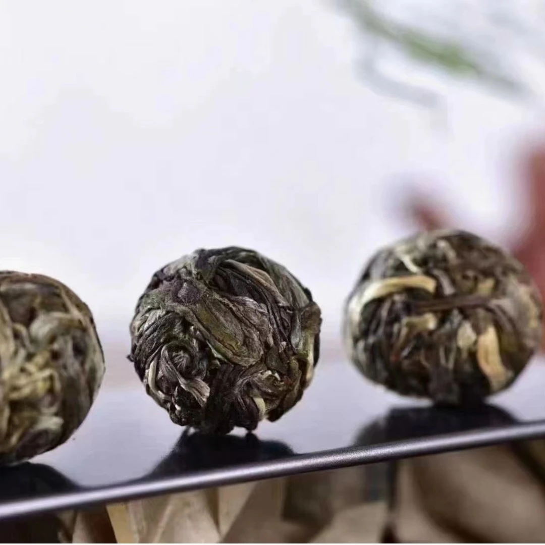 滇亚王氏【梅子箐2021年头春古树 龙珠】普洱茶（生茶）紧压茶8g*15颗