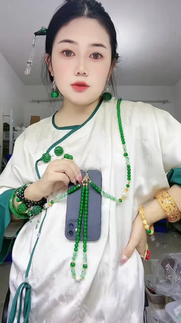 【闪购商品】砖雕经典时尚穿搭饰品
