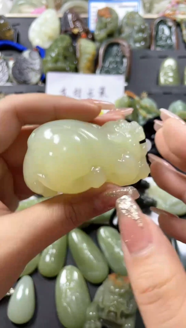 【闪购商品】石英质玉颈饰未镶嵌5