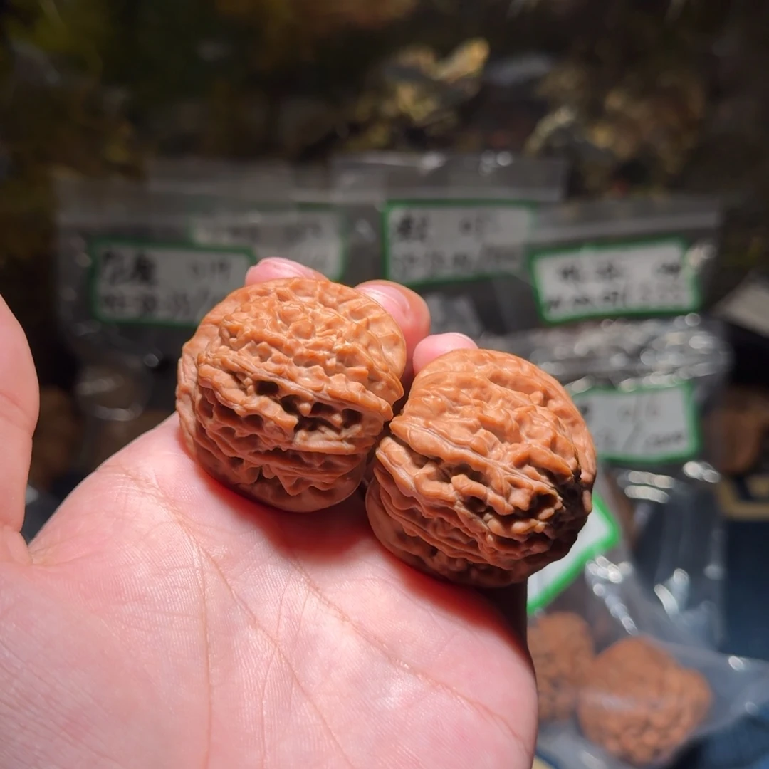 仰****6021号平谷四座楼文玩核桃
