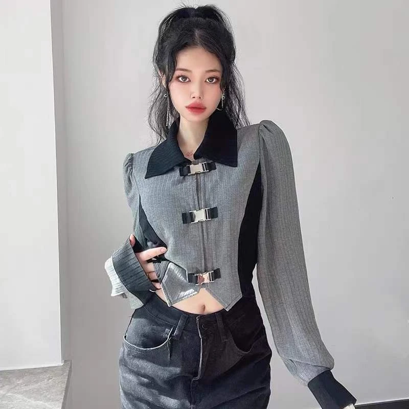 设计感金属扣泡泡袖翻领上衣女修身显瘦不规则秋季短款长袖218