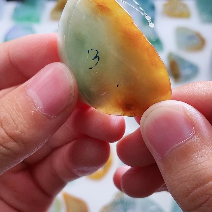 定制翡翠未镶嵌翡翠定制