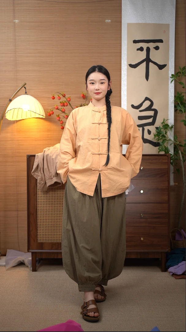 三月叁布衣  2335-1  30支口袋款经典对襟修身五盘上衣