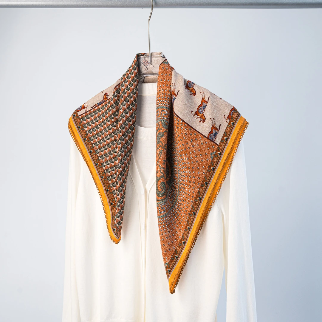 楊楊【小马图腾】重磅新款 丝毛女士围巾披肩丝巾65*65