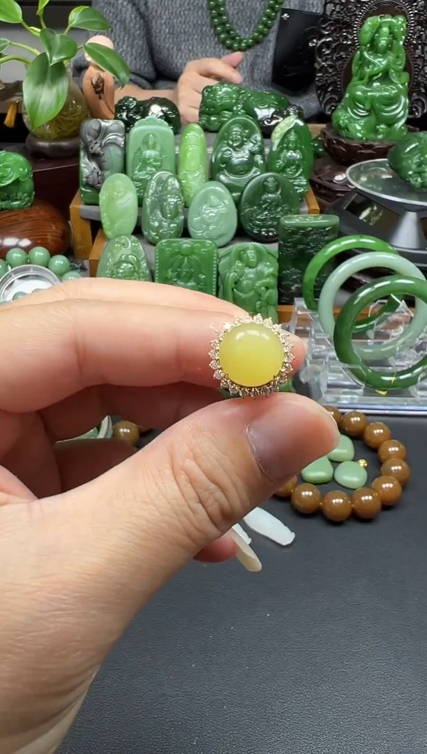 【闪购商品】和田玉（黄玉）戒指18K金镶嵌戒指