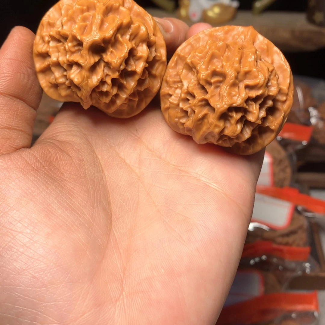 文玩核桃把件帝王