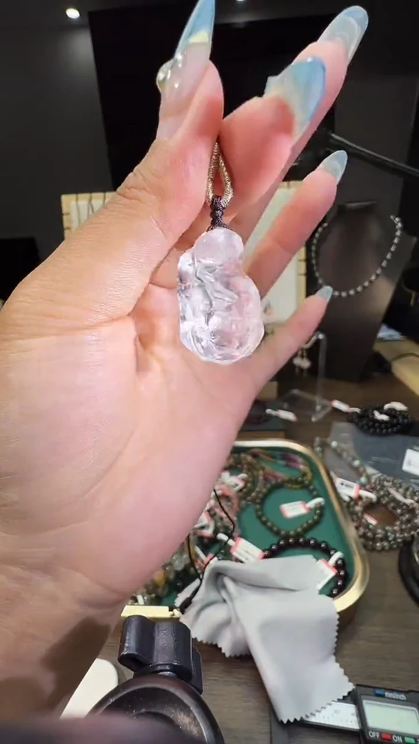 【闪购商品】水晶吊坠(赠链)未镶嵌W0208 多样性发一件