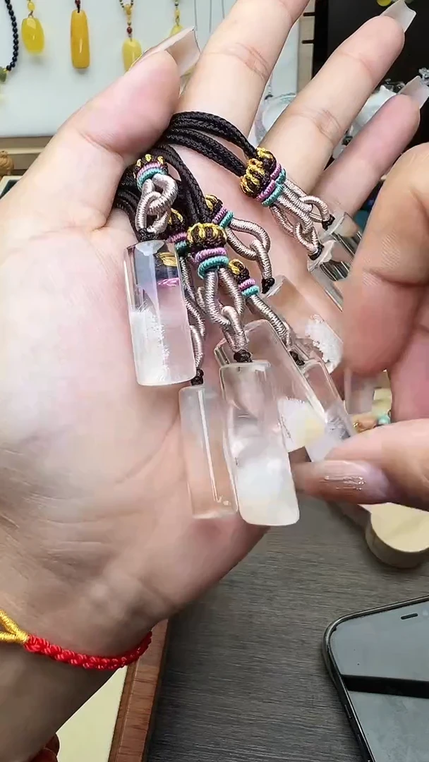 【闪购商品】水晶吊坠(赠链)未镶嵌S0295  多样性发一件