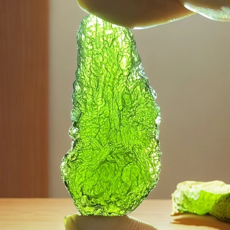 收藏级高品质捷克陨原石摆件纹理清晰石体规整美观