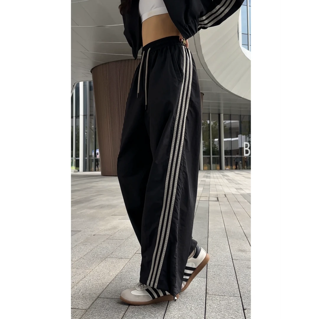 冲锋运动裤显瘦直筒三条扛秋季宽松休闲裤时尚宽松垂感束脚男女潮