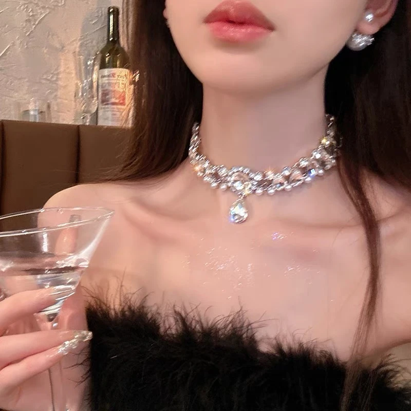 合金合成锆石项链合金项链夏天法式轻奢花朵项链夸张锁骨链名媛
