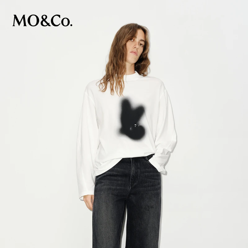 MOCO长袖T恤冬半高领印花棉质套头宽松上衣MBD4TEET03