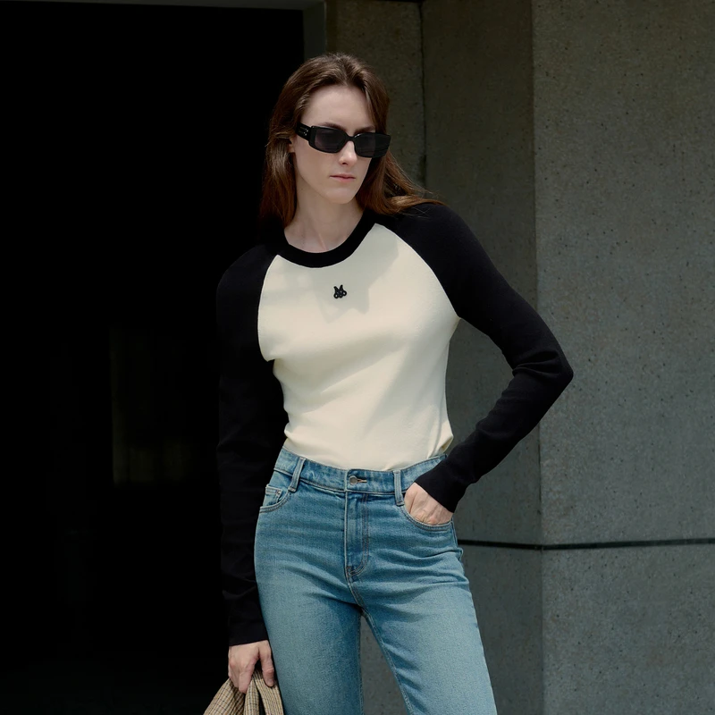 MOCO秋美式复古撞色插肩袖长袖针织衫MBD3SWTT02