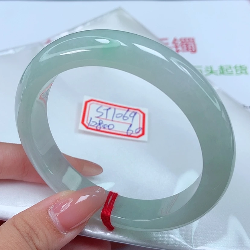 【闪购商品】翡翠手镯未镶嵌60圈