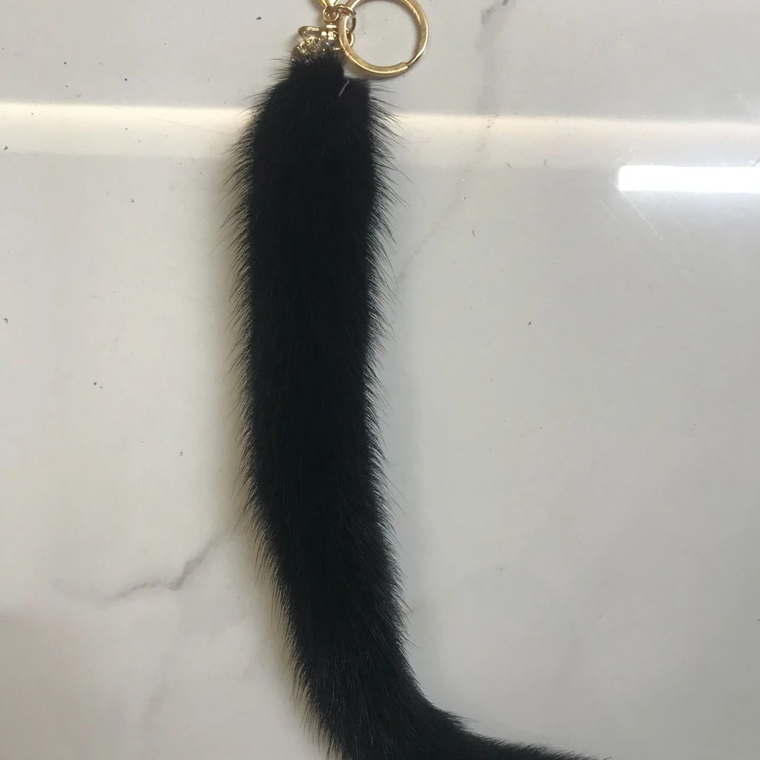 貂尾钥匙挂件 颜色随机