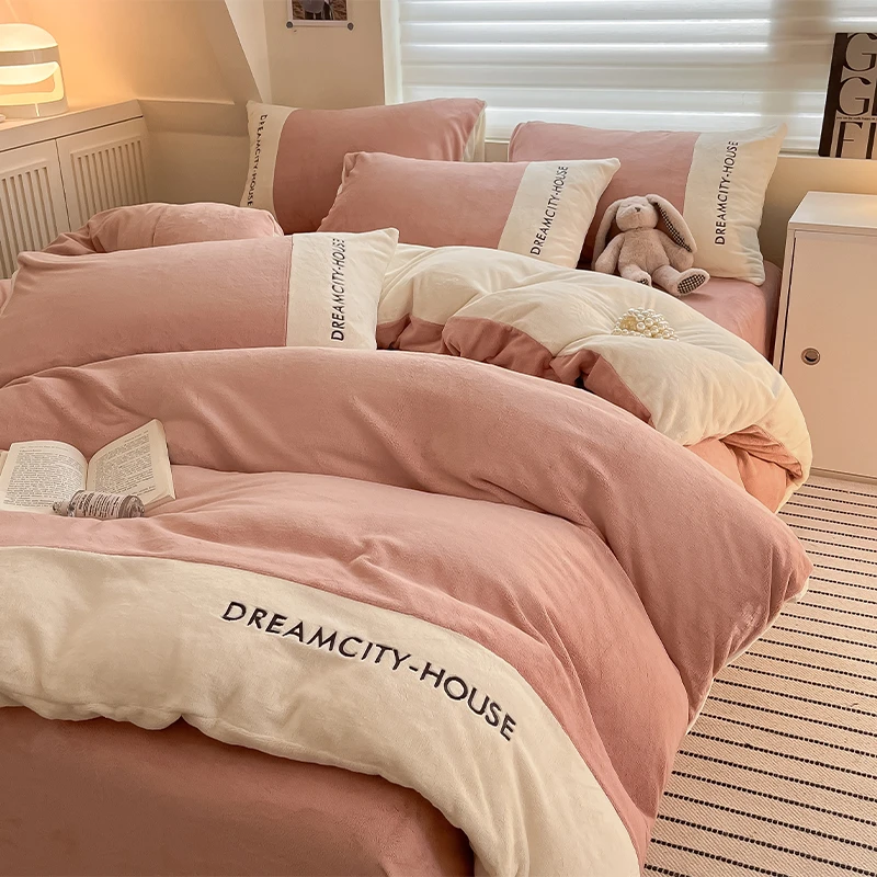 水星新家纺2025高克重牛奶绒绣花四件套秋冬床上用品加厚加家纺