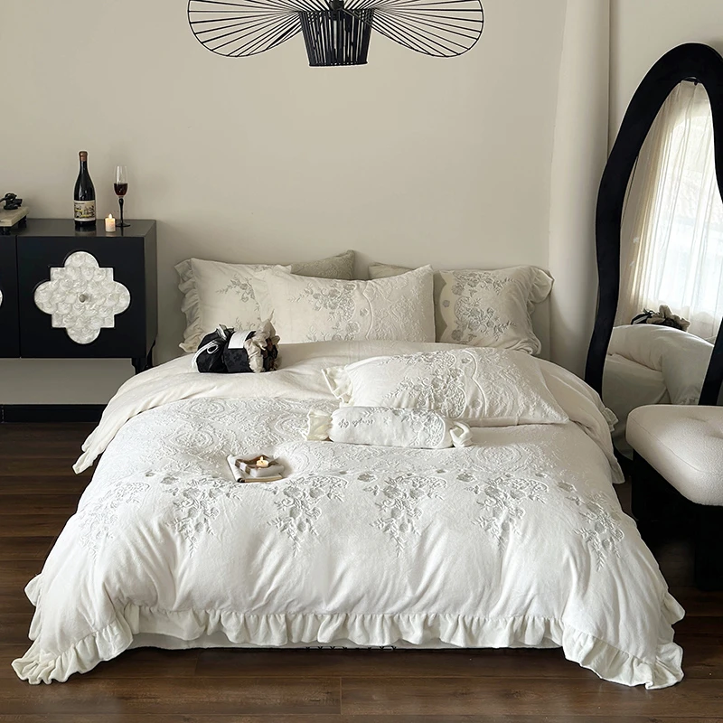 法式秋冬季加厚保暖双面牛奶绒四件套刺绣雕花绒被套