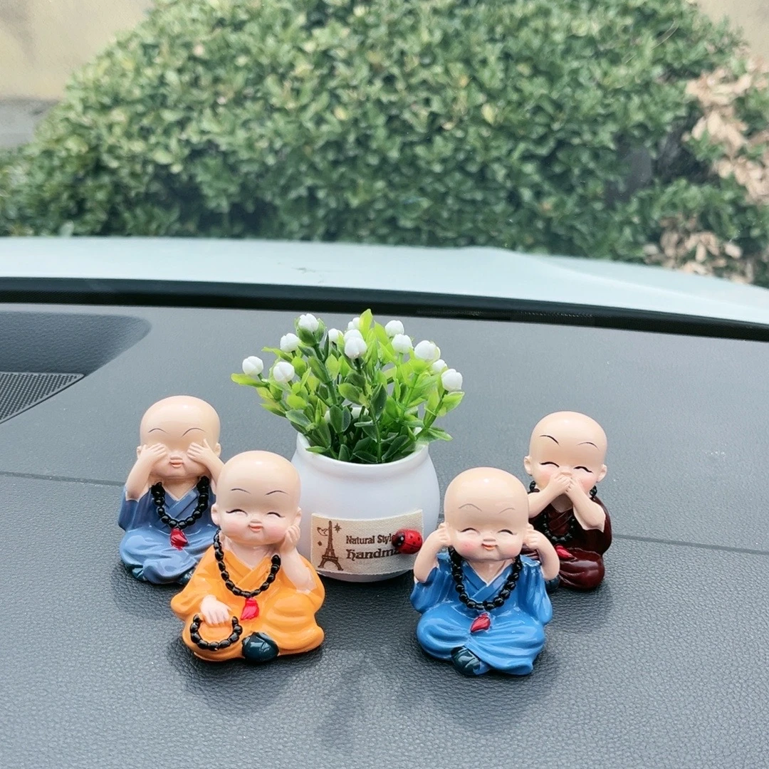 可爱摇头小和尚车饰中控台办公桌饰品车载