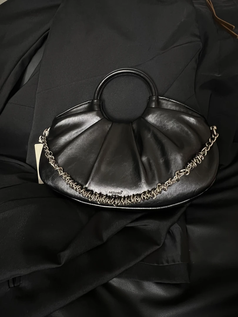 24新款休闲时尚单肩斜跨包7005