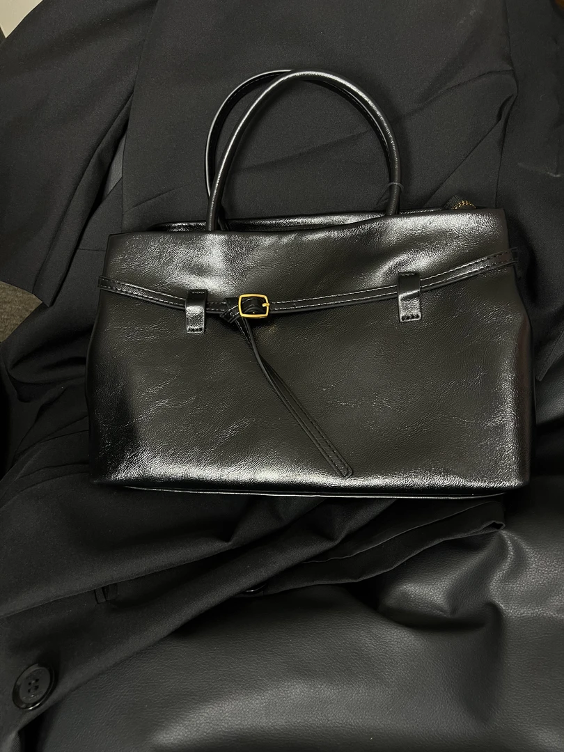 24新款休闲时尚单肩斜跨包92245