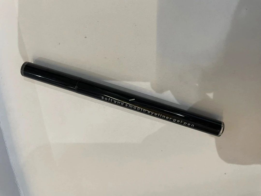 Miss Huo 浓郁顺滑眼线液笔 V035