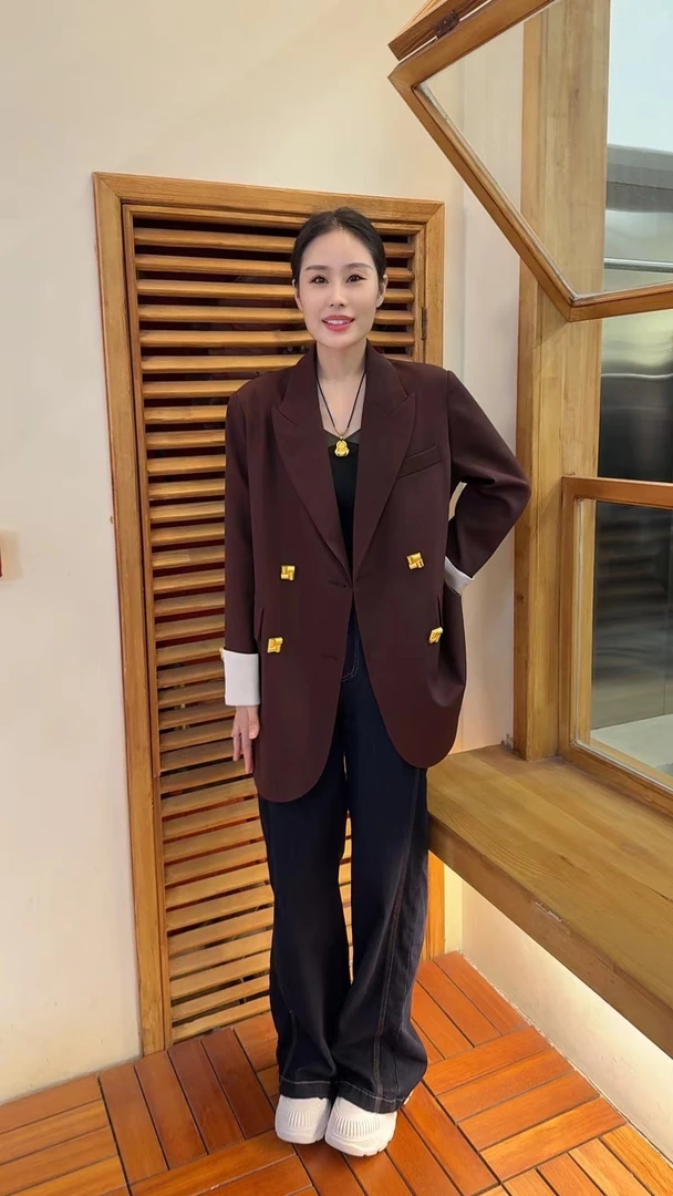 Miss Huo 窄版纸片人冬款第一条加绒直筒裤  蓝色 B 8561