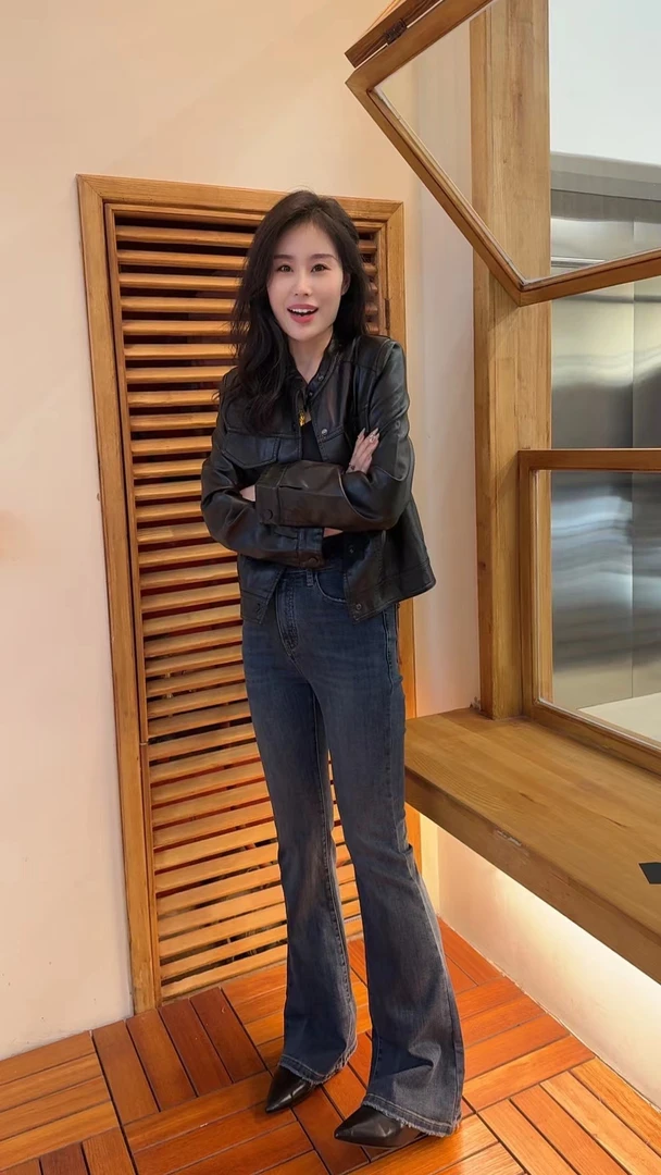 Miss huo 短款皮衣外套 黑色 A 3608