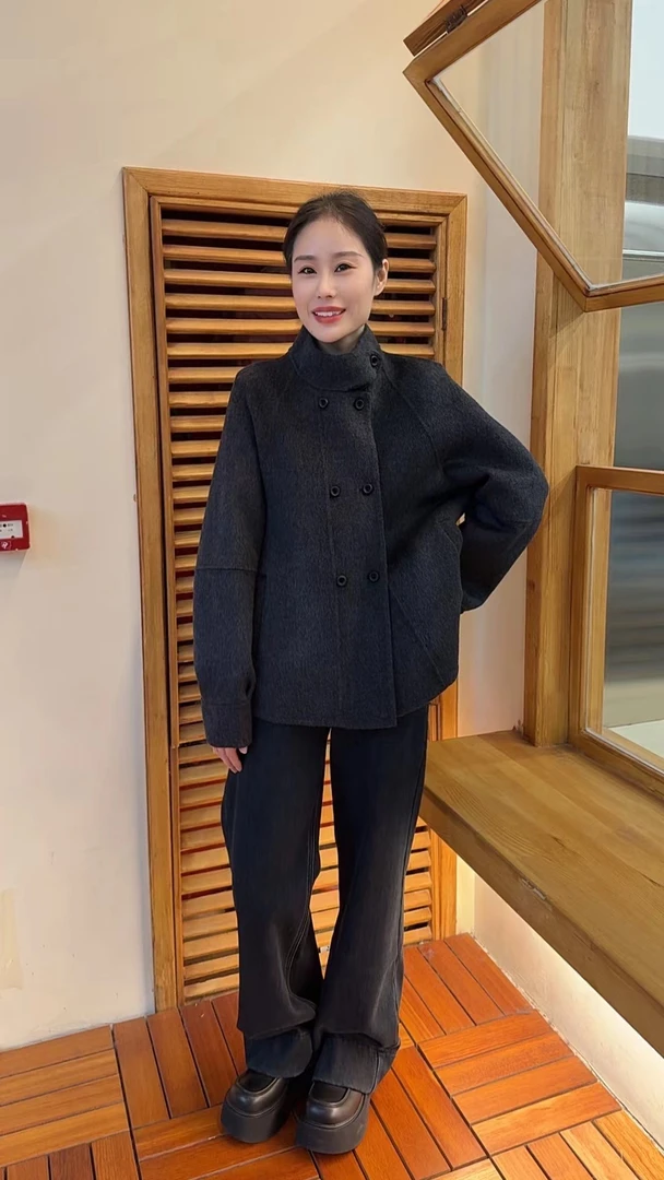 Miss huo 立领双排扣外套 A 灰色  6095