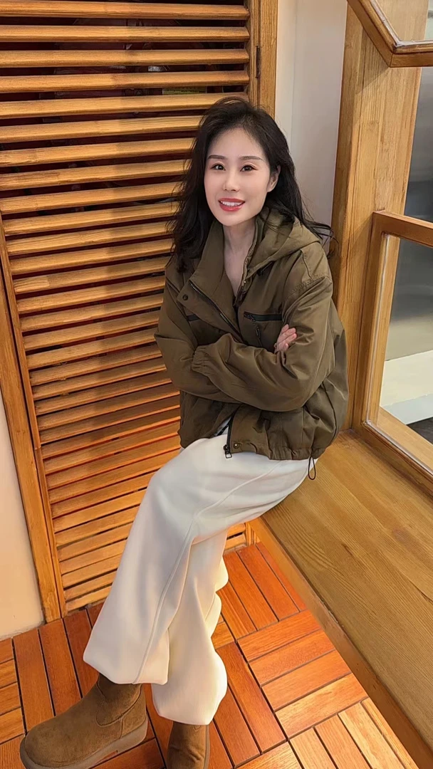 Miss Huo 短款加绒冲锋衣外套 A 咖色 58191