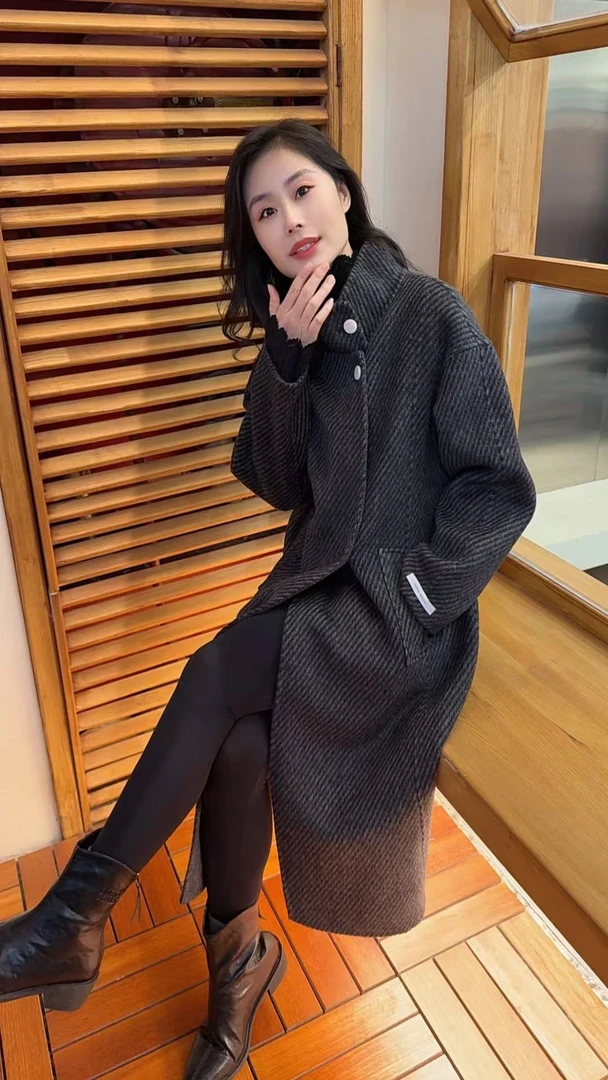 Miss Huo 水波纹羊毛大衣 A 碳灰色 9823