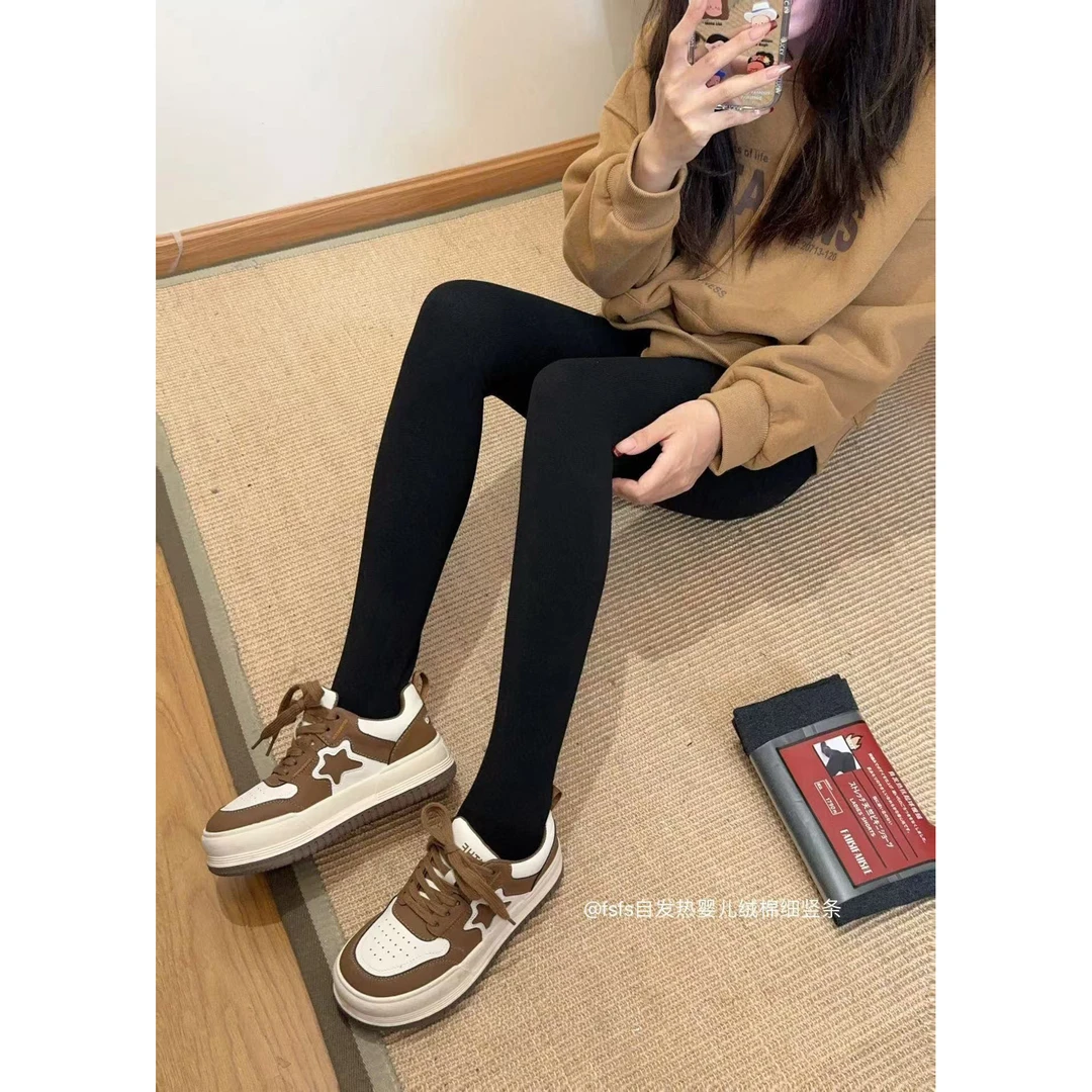 新疆包邮803（32）婴儿绒自发热打底连裤袜miu系列瘦腿时尚