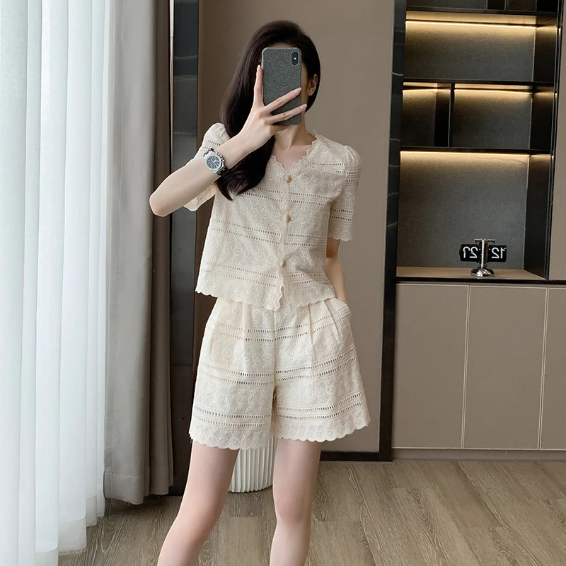 夏季蕾丝镂空短裤套装2025新款流行时尚女装高级感洋气时髦两件套