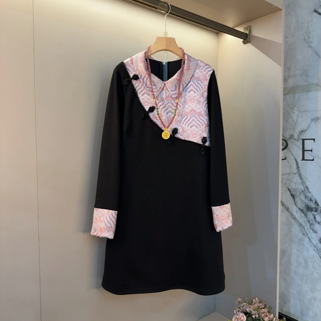 2025新年款中式国风气质翻领斜襟纽扣工艺显瘦长袖显瘦连洋气衣裙