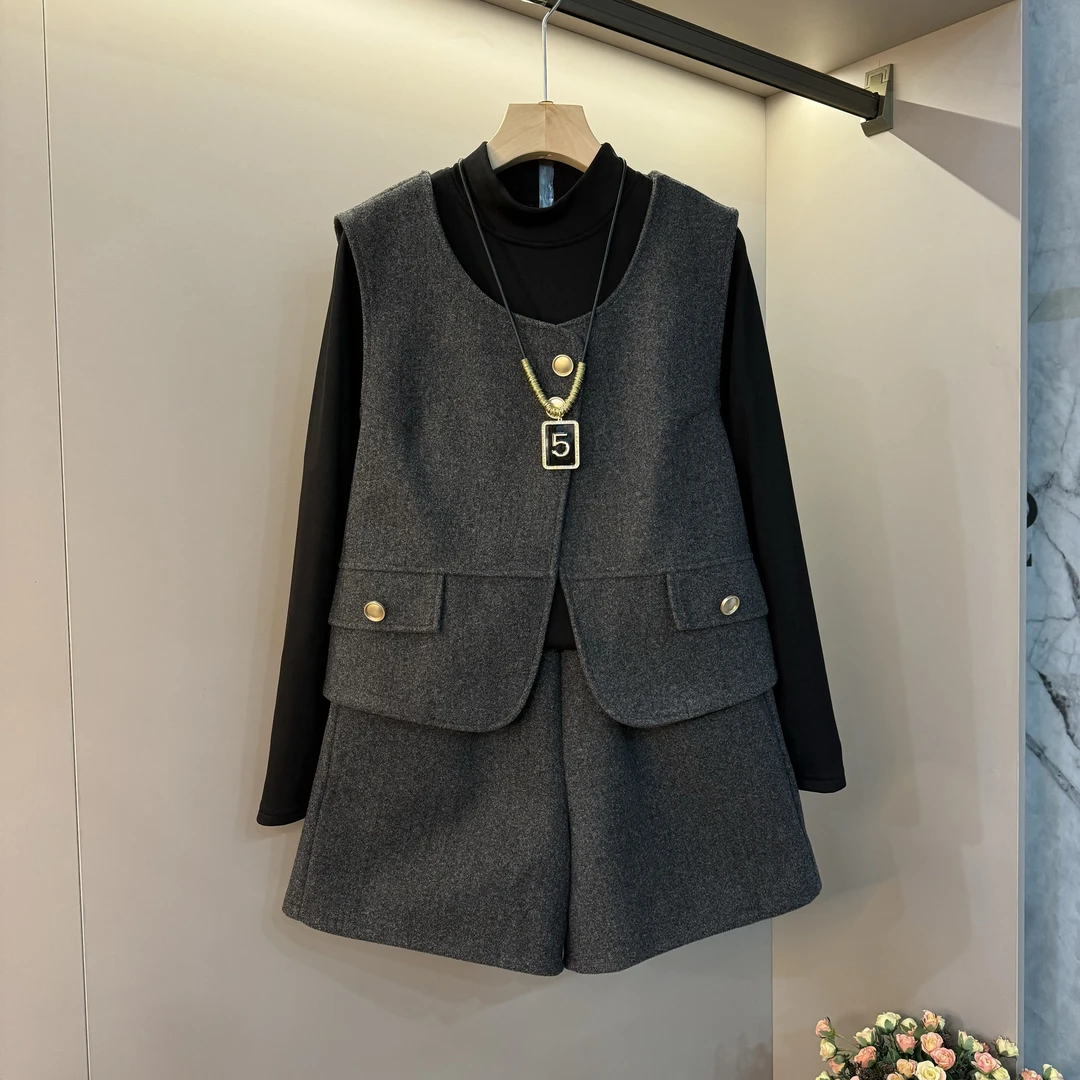 新款大码女装时尚小香风套装韩版百搭显瘦马甲打底衫阔腿短裤691