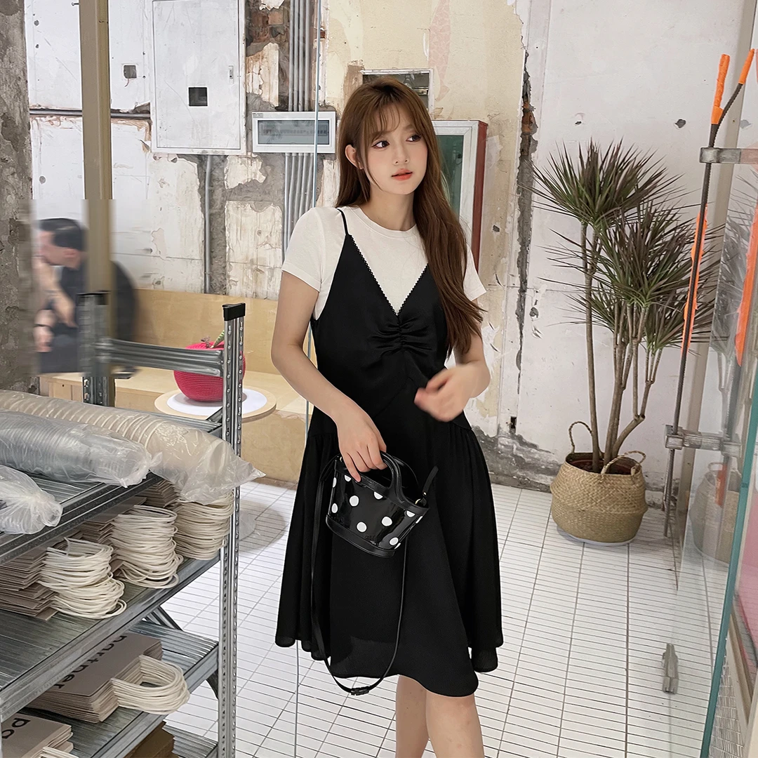 晶咕白标~前后V领显瘦缎面吊带连衣裙女夏季大码叠穿时尚气质裙子