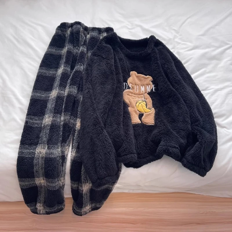 睡衣少女款秋冬季加厚珊瑚绒024新款卡通小熊可外穿家居服两件套