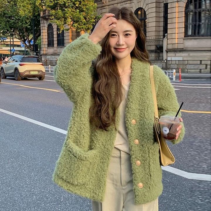 时尚设计感毛毛外套女秋冬新款宽松V领皮毛一体仿羊羔毛绒毛上衣
