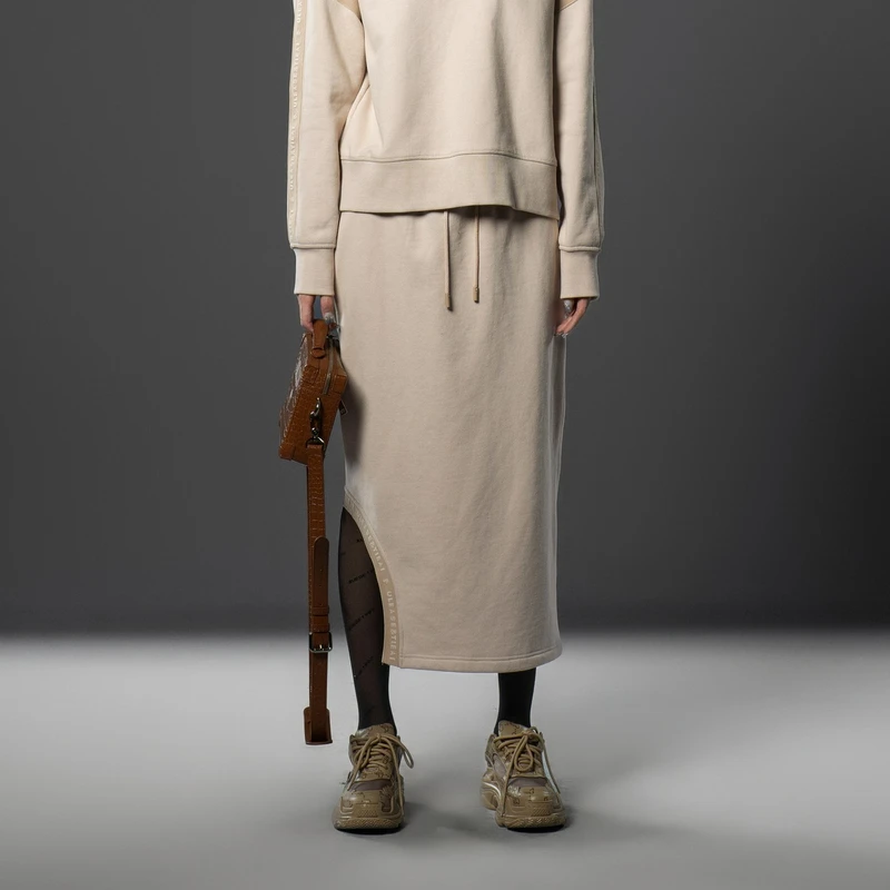 uti米咖色小众切割包臀裙女 设计感百搭休闲半裙尤缇2024冬季新款