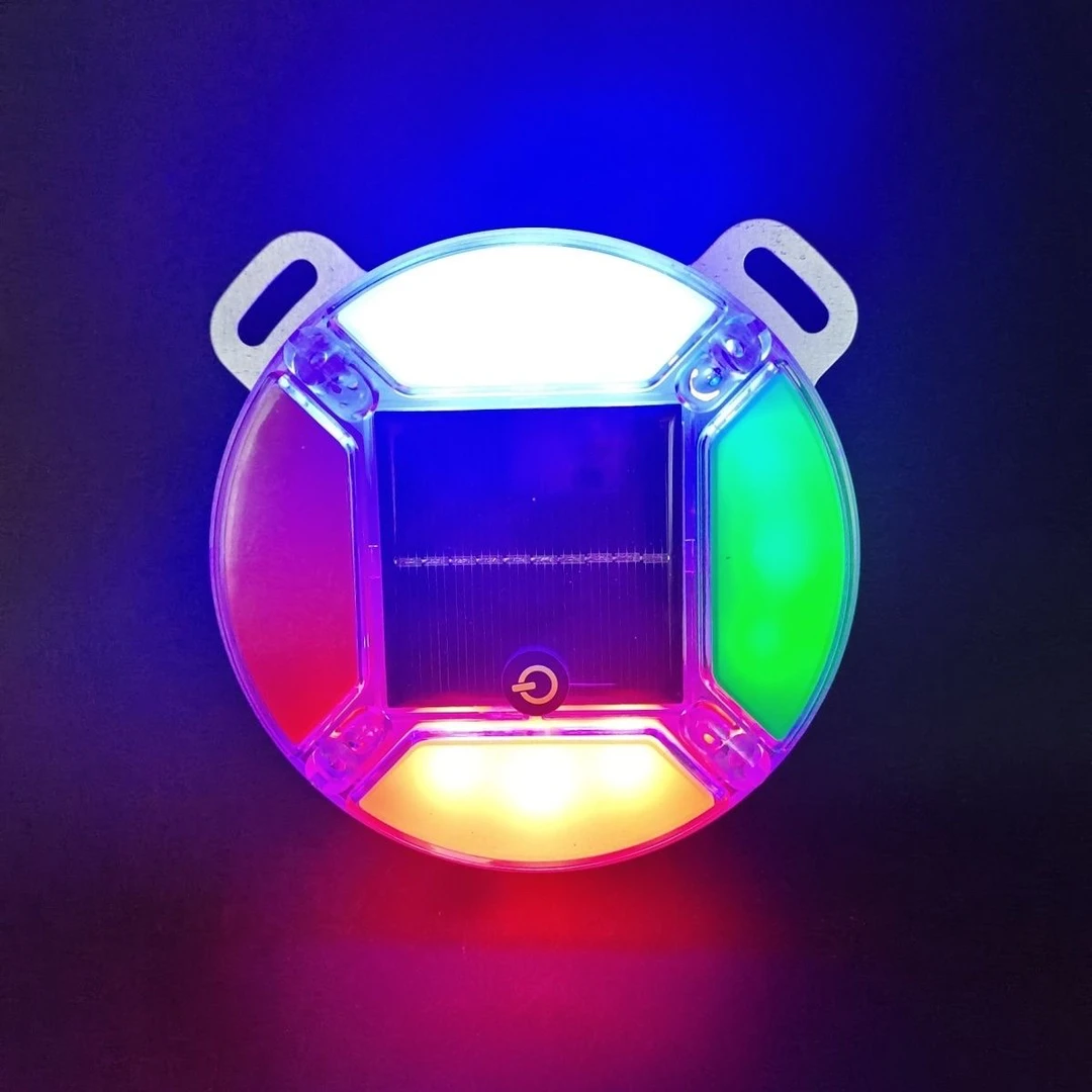 汽车防追尾太阳能警示爆闪灯车