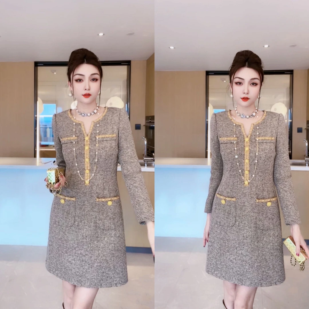 M9A84066气质2025小香风长袖时尚名媛收腰修身秋冬长款洋气连衣裙