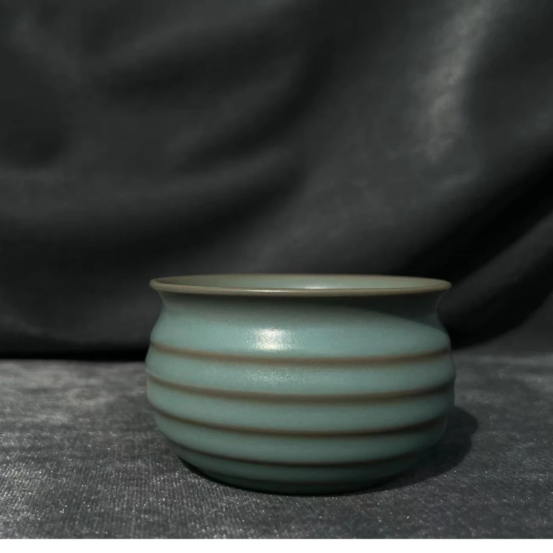 仟乂堂仿古釉支钉烧无底款 弦纹主人杯