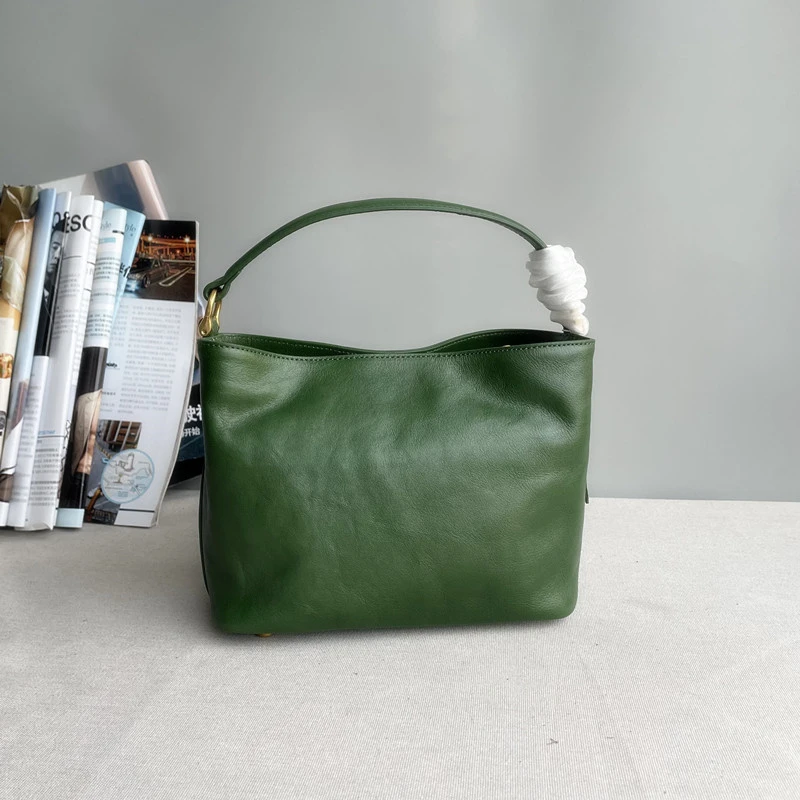 复古真皮女包头层植鞣牛皮高级感水桶包手提斜挎小众原创设计通勤