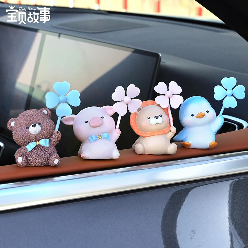 可爱电车装饰品风车汽车摆件玩具摆件卡通款式粘贴小摆件车载摆件