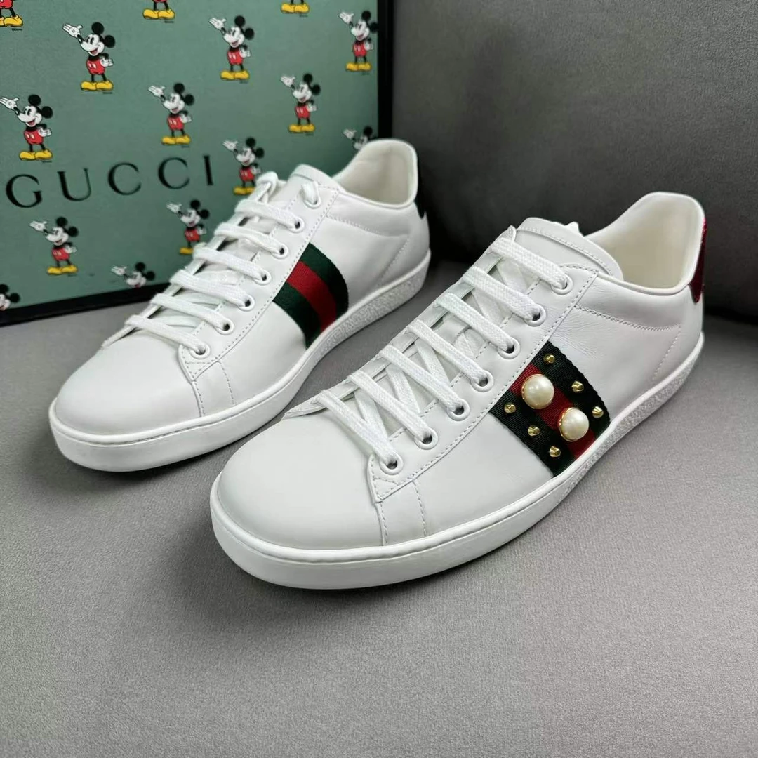 全新未使用 GUCCI/古驰 白色包边铆钉时尚百搭低帮系带板鞋 40码