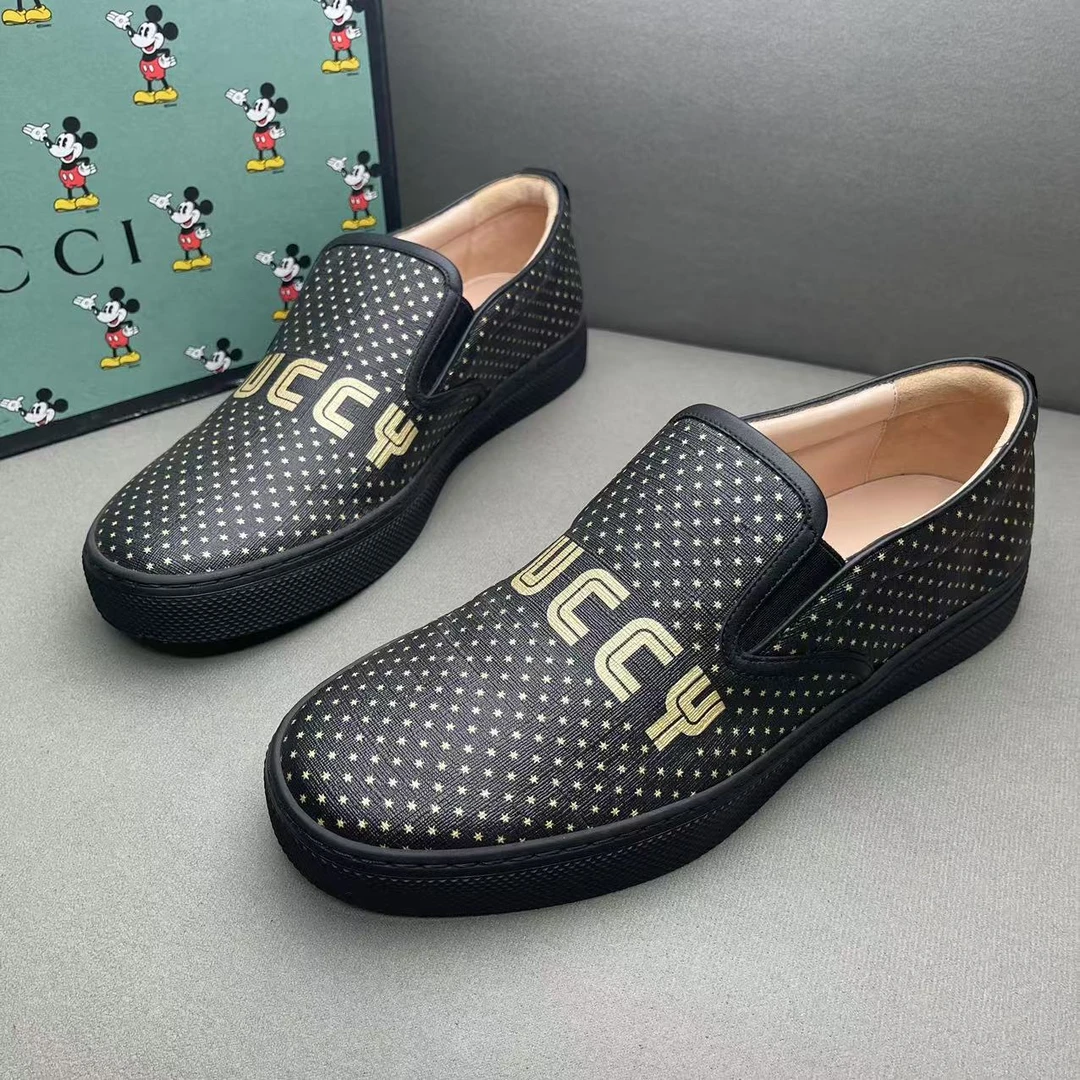 GUCCI/古驰黑色星星满印GUCCY系列时尚百搭一脚蹬 41码/99新